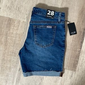 NWT Joe’s Jeans Bermuda